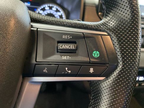 Used 2024 Mitsubishi Outlander SE image 20