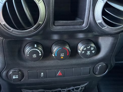 Used 2011 Jeep Wrangler Sport AWD/4WD image 20