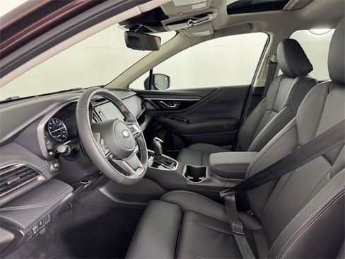 Used 2025 Subaru Outback Limited image 4