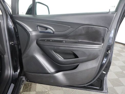 Used 2021 Buick Encore Preferred image 18