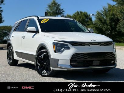 Used 2024 Kia Niro Wave w/ Wave Preserve Package