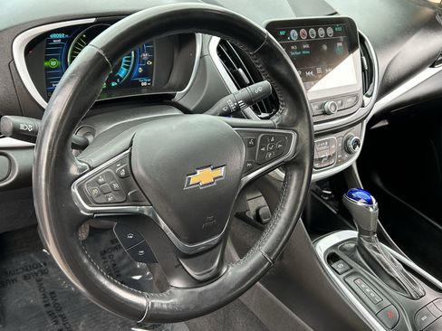 Used 2017 Chevrolet Volt LT w/ Comfort Package image 22
