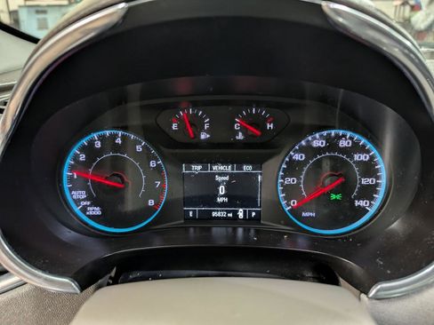 Used 2020 Chevrolet Malibu LT FWD image 19