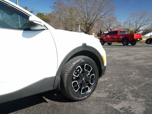 Used 2022 Hyundai Santa Cruz SEL image 11