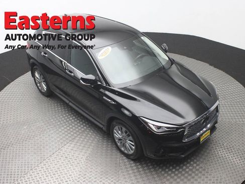 Used 2023 INFINITI QX50 Pure AWD/4WD image 3