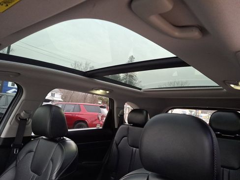 Used 2022 Kia Sorento SX image 15