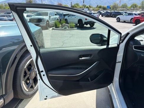 Used 2024 Toyota Corolla SE FWD image 8