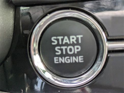 Used 2023 Mitsubishi Outlander SEL image 30