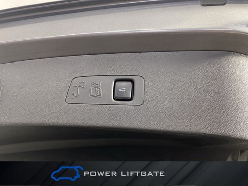 Used 2024 Lincoln Corsair AWD w/ Equipment Group 101A image 33