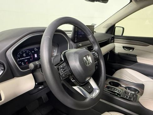 Used 2026 Honda Pilot Elite image 15