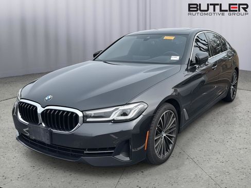 Used 2021 BMW 540i w/ M Sport Package image 10