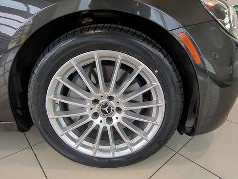 Used 2021 Mercedes-Benz E 350 Sedan image 11