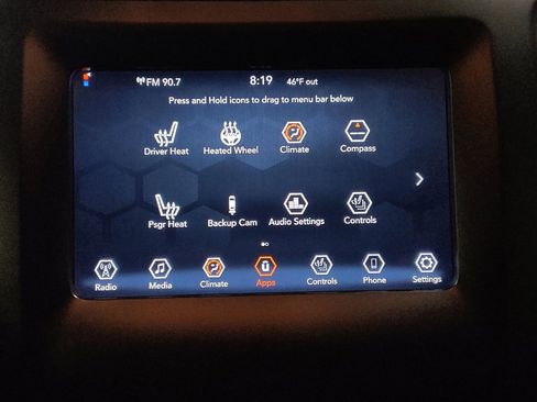 Used 2019 Jeep Cherokee Latitude w/ Cold Weather Group image 25