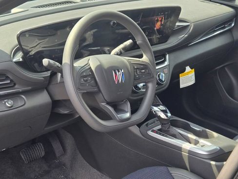 Used 2026 Buick Envista Preferred FWD image 33