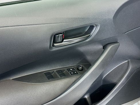 Used 2025 Toyota Corolla LE image 15