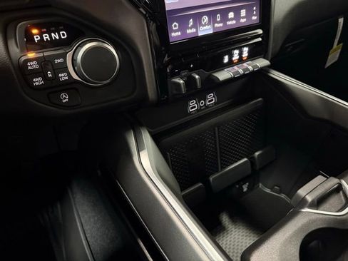 New 2026 RAM 1500 4x4 Crew Cab image 16