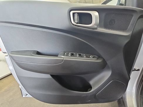 Used 2026 Hyundai Venue SEL FWD image 24