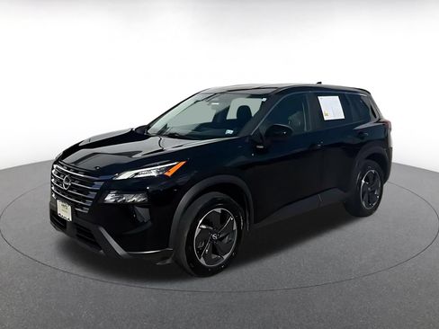 Used 2025 Nissan Rogue SV AWD/4WD image 6