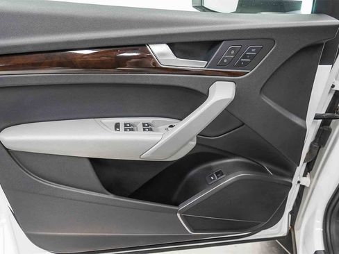 Used 2018 Audi Q5 2.0T Premium Plus w/ Premium Plus Package image 22