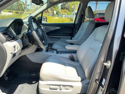 Used 2017 Honda Pilot EX-L image 9
