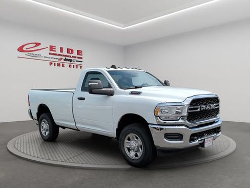 Used 2023 RAM 3500 Tradesman AWD/4WD image 12