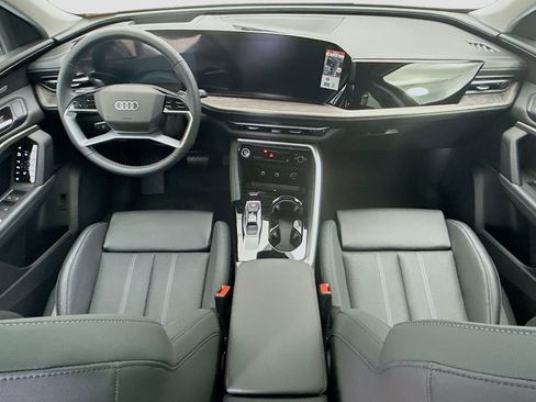 Used 2025 Audi Q5 Premium Plus image 14