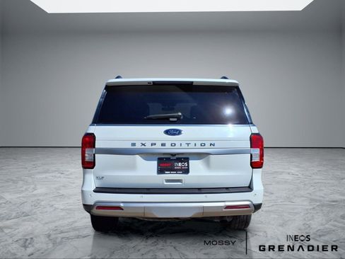 Used 2022 Ford Expedition XLT image 6