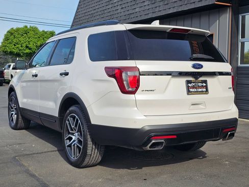 Used 2017 Ford Explorer Sport AWD/4WD image 3