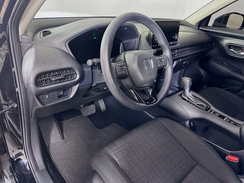 Certified 2024 Honda HR-V LX image 9