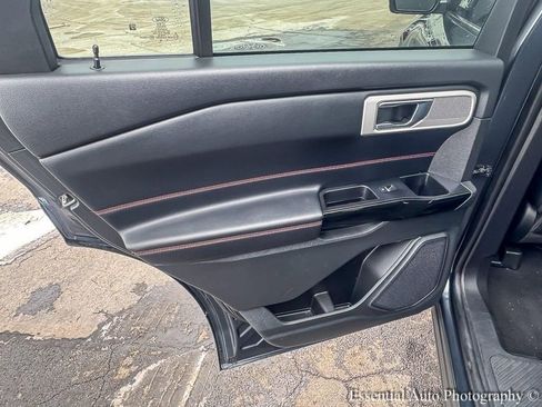 Used 2022 Ford Explorer ST-Line image 24