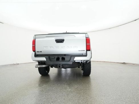 New 2025 Toyota Tacoma TRD Off-Road AWD/4WD image 37
