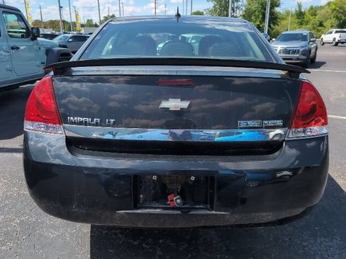 Used 2011 Chevrolet Impala LT w/ Luxury Edition Package FWD image 2