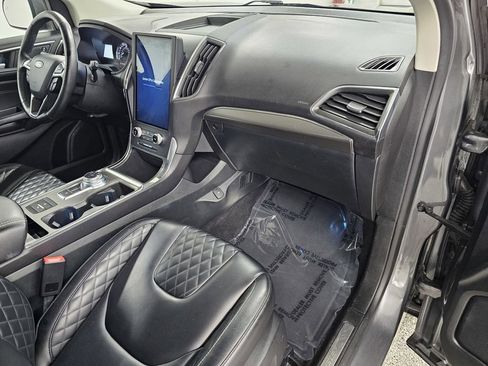 Used 2024 Ford Edge Titanium AWD/4WD image 11