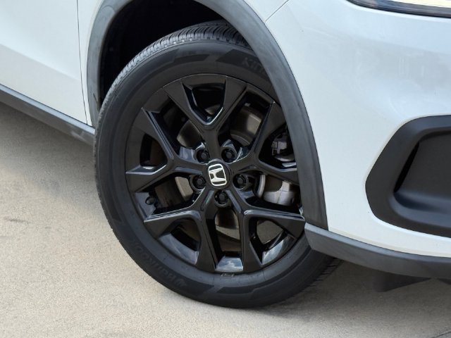 Used 2023 Honda HR-V Sport image 2