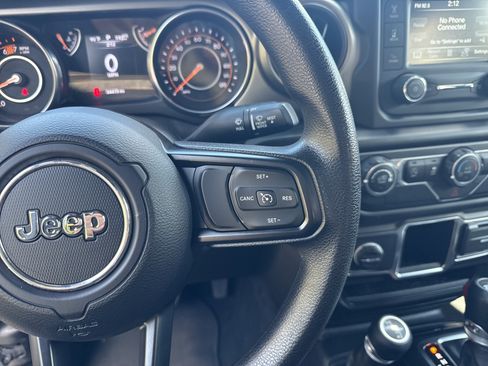 Used 2019 Jeep Wrangler Unlimited Sport image 21