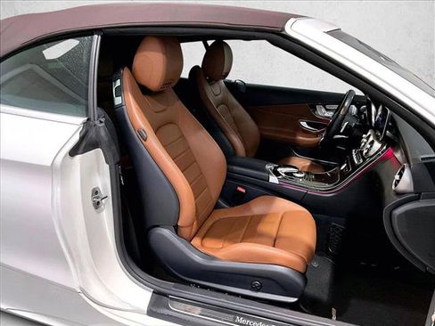 Used 2019 Mercedes-Benz C 300 Cabriolet image 9