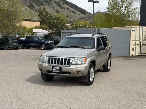 Used 2004 Jeep Grand Cherokee Limited w/ Up-Country Suspension Group AWD/4WD image 3