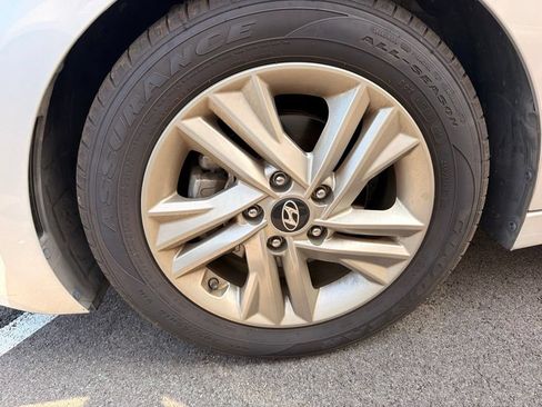 Used 2019 Hyundai Elantra Value Edition FWD image 24