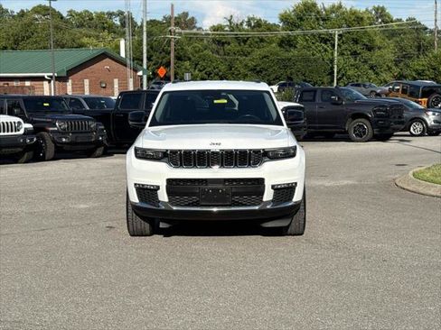 Certified 2021 Jeep Grand Cherokee L Limited w/ Trailer Tow Group (B) AWD/4WD image 2