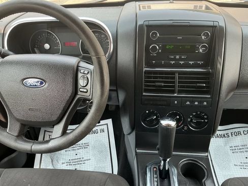 Used 2010 Ford Explorer XLT AWD/4WD image 16