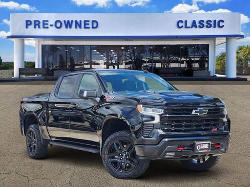 Used 2025 Chevrolet Silverado 1500 LT Trail Boss w/ LT Trail Boss Premium Package image 1