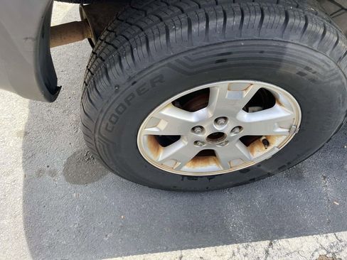 Used 2007 Ford Escape XLT image 30