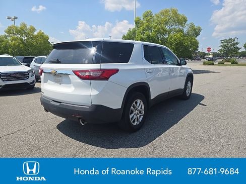 Used 2018 Chevrolet Traverse LS FWD image 5