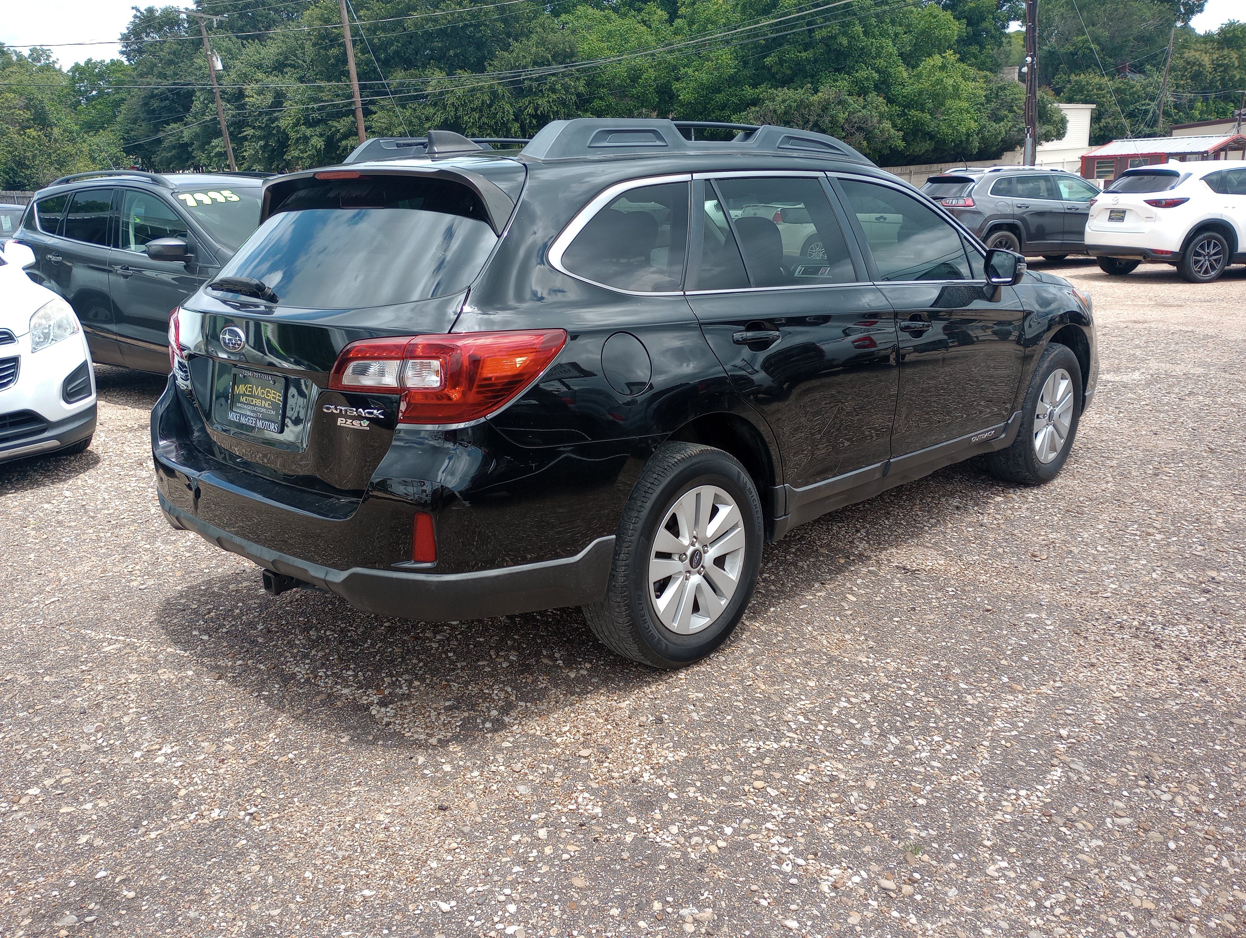 Used 2017 Subaru Outback 2.5i Premium AWD/4WD image 7
