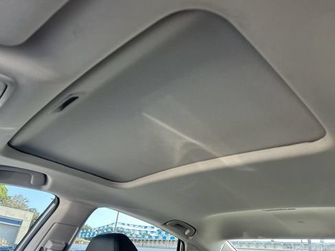 Used 2023 Honda Accord EX-L image 28