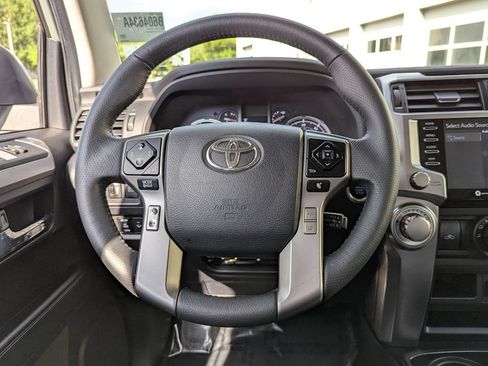 Used 2022 Toyota 4Runner TRD Sport w/ Technology Package AWD/4WD image 27