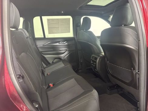 Used 2024 Jeep Grand Cherokee Laredo X w/ Trailer Tow Package image 5