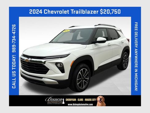 Used 2024 Chevrolet TrailBlazer LT AWD/4WD image 1