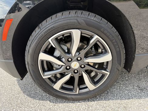 Used 2023 Chevrolet Equinox Premier FWD image 12
