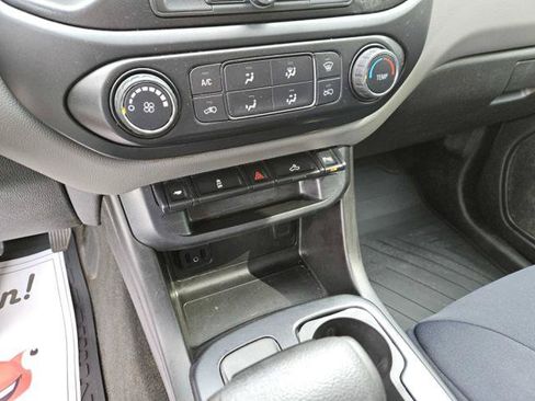Used 2019 Chevrolet Colorado W/T w/ WT Convenience Package RWD image 20